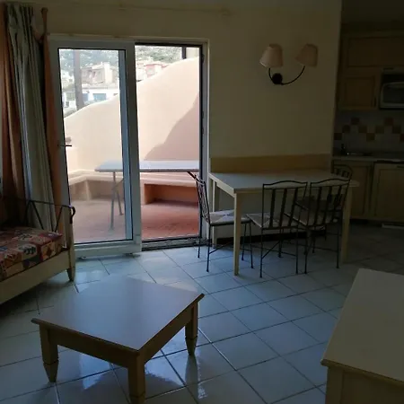Casa Vacanze Li Canneddi *